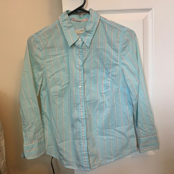 American Eagle button up top - Picture 1 of 2